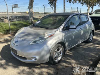 2012 Nissan LEAF 4-Door Hatch Back