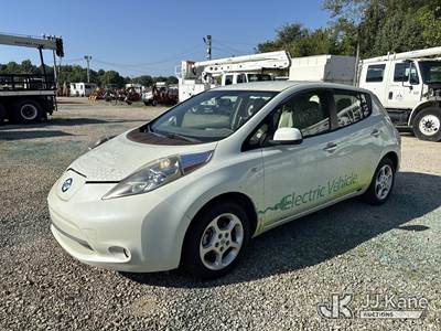 2011 Nissan LEAF 4-Door Plug-In Hybrid Sedan