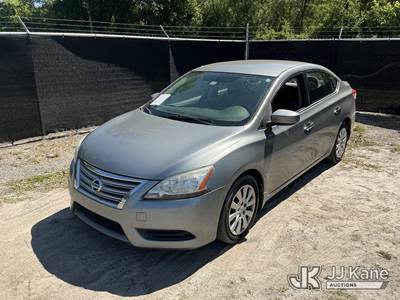 2013 Nissan Sentra 4-Door Sedan