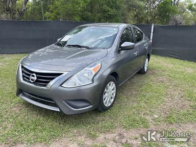 2016 Nissan Versa 4-Door Sedan