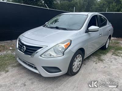 2016 Nissan Versa 4-Door Sedan
