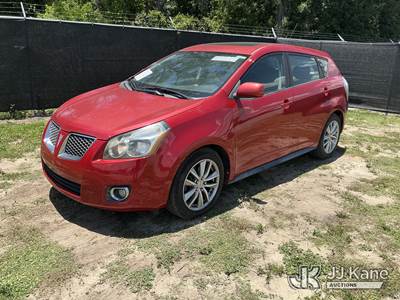 2009 Pontiac Vibe 4-Door Hatch Back