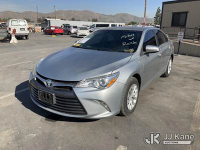 2016 Toyota Camry 4-Door Sedan