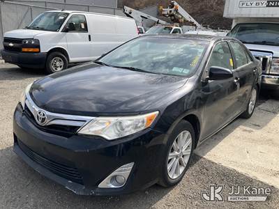2014 Toyota Camry 4-Door Sedan