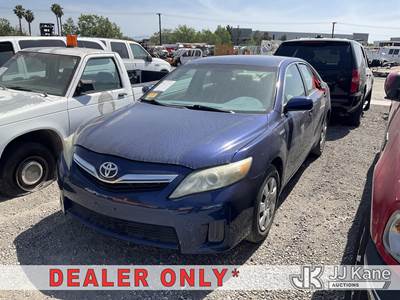 2011 Toyota Camry 4-Door Hybrid Sedan