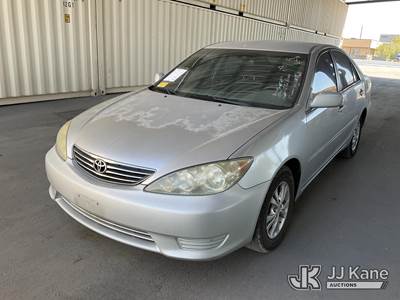 2005 Toyota Camry 4-Door Sedan