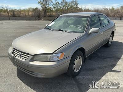1999 Toyota Camry 4-Door Sedan