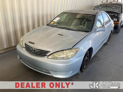 2006 Toyota Camry 4-Door Sedan