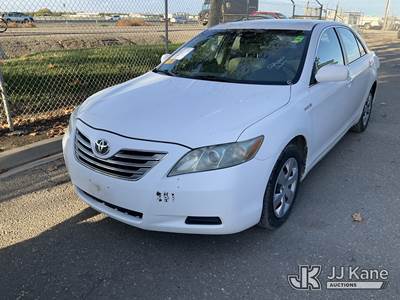 2009 Toyota Camry Hybrid 4-Door Sedan