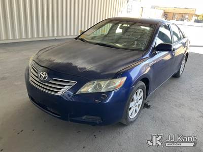 2009 Toyota Camry "Hybrid" 4-Door Sedan
