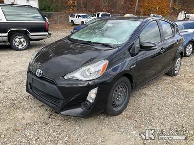 2015 Toyota Prius 4-Door Hatch Back
