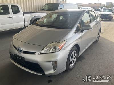 2015 Toyota Prius 4-Door Hatch Back