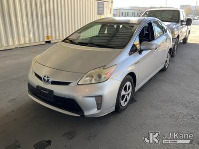 2013 Toyota Prius 4-Door Hatch Back