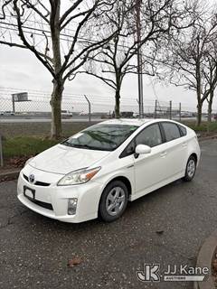 2011 Toyota Prius Hybrid 4-Door Hybrid Sedan