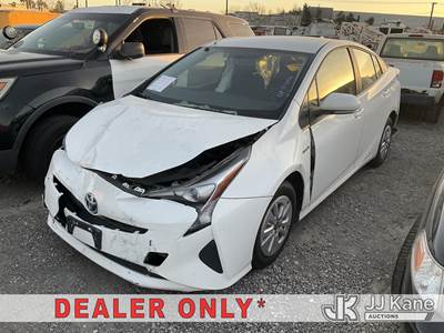 2016 Toyota Prius 4-Door Hybrid Sedan