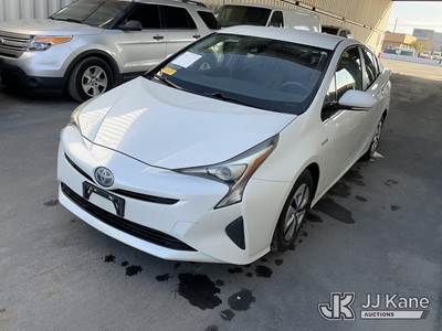 2017 Toyota Prius Hybrid 4-Door Hatch Back