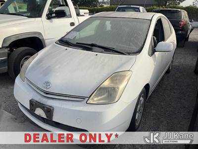 2005 Toyota Prius 4-Door Hybrid Sedan