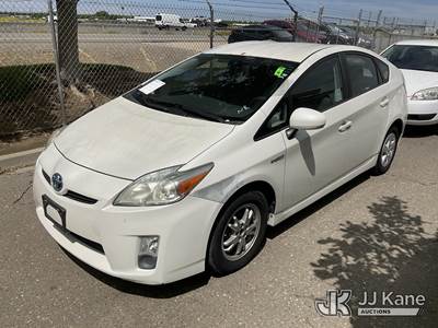 2010 Toyota Prius 4-Door Hybrid Sedan