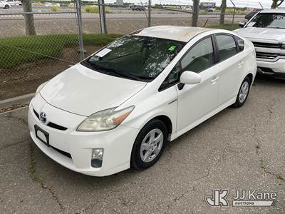 2010 Toyota Prius 4-Door Hybrid Sedan
