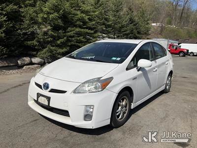 2010 Toyota Prius 4-Door Hybrid Sedan