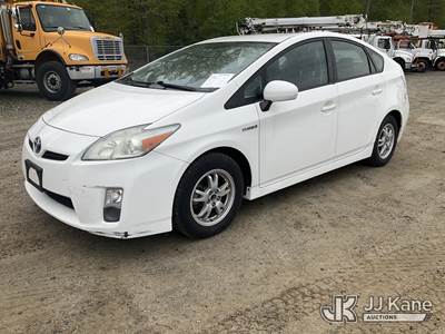2010 Toyota Prius Hybrid 4-Door Sedan