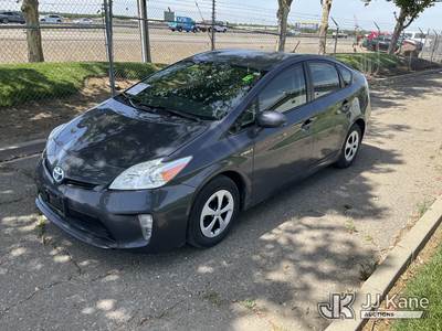 2015 Toyota Prius 4-Door Hatch Back