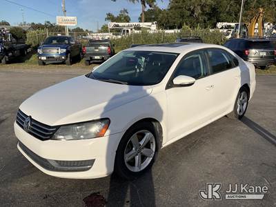 2012 Volkswagen Passat 4-Door Sedan