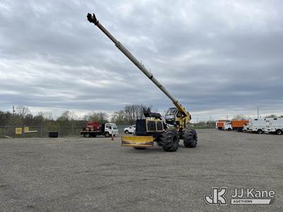 2009 Jarraff 4 Wheel Drive Articulating Rubber Tired Tree Saw