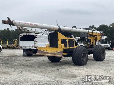 2015 Jarraff 4 Wheel Drive Articulating Rubber Tired Tree Saw