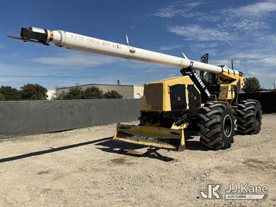 2017 Jarraff 75' Telescopic Insulated Tree Saw Articulating Rubber Tired Skidder