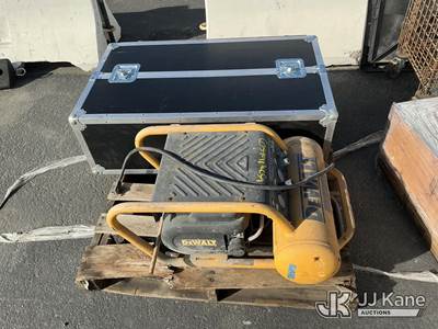 DeWALT DWFP55130 200 PSI Quiet Trim Air Compressor & Chest (Used)