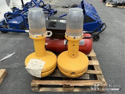 (1 Pallet) Yellow Wobble Lights & Air Compressor (Used)