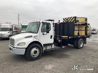 2006 Freightliner M2 106 Flatbed/Attenuator Truck