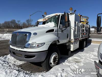 2019 International 4300 Flatbed/Attenuator Truck