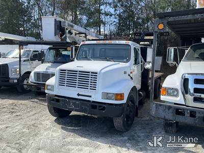 1999 International 4700 Flatbed/Attenuator Truck