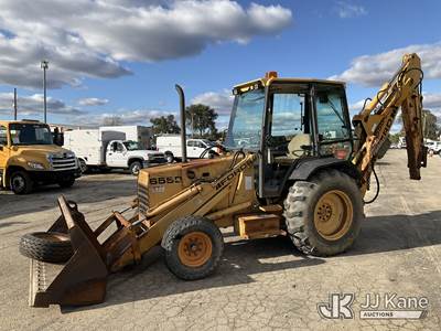 Ford 655D Tractor Loader Backhoe
