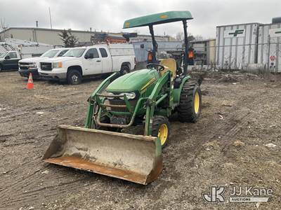 2015 John Deere 2032 4x4HST Mini Tractor Loader Backhoe