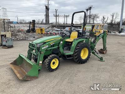 2022 JohnDeere 3032E 4x4 Mini Tractor Loader Backhoe