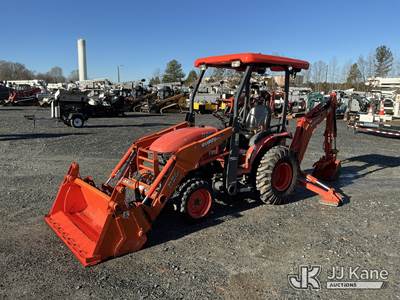 Kubota B26 4x4 Tractor Loader Backhoe