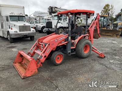 2017 Kubota B26 4x4 Mini Tractor Loader Backhoe