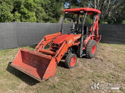 2022 Kubota BX26 Mini Tractor Loader Backhoe