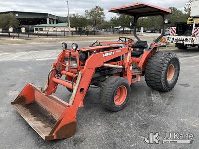 Kubota Mini Tractor Loader