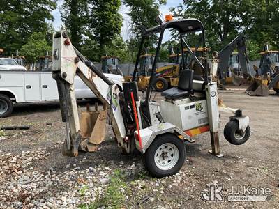 2021 RH&M GF6LE Portable Backhoe