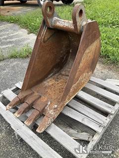 Case Bucket-off Case 590 (18in)