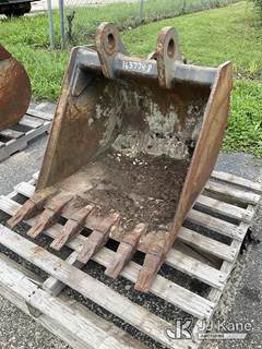 Case Bucket-off Case 590 (30in)
