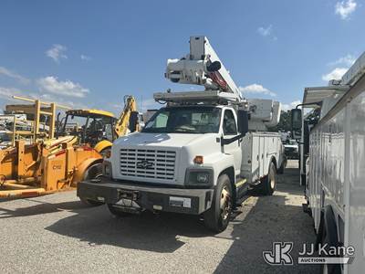 Altec TA45M, 50 ft, Articulating & Telescopic Material Handling Bucket Truck