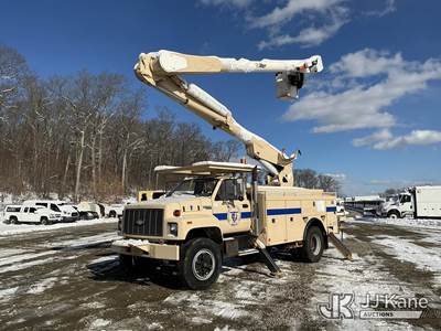 Altec AM650, 55 ft, Material Handling Bucket Truck