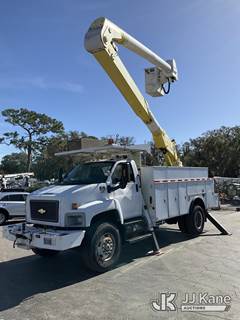 Altec AA600-MH, 55 ft, Material Handling Bucket Truck