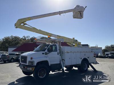 Altec AA600-MH, 55 ft, Material Handling Bucket Truck