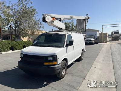 Versalift VANTEL29N, 29 ft, Articulating & Telescopic Bucket